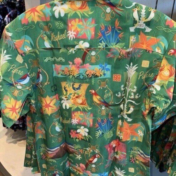 2025 Disney Parks RSVLTS Enchanted Tiki Room Green Shirt Button Up NEW - Picture 3 of 3